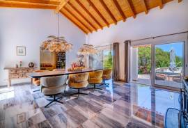 3-Bedroom Villa with Pool for Sale in Moncarapacho, Algarve 3-Bedroom Villa with Pool for Sale in Moncarapacho, Algarve