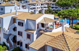 3 Bedroom Apartment with Terrace and Pool in Vilamoura