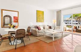3 Bedroom Apartment with Terrace and Pool in Vilamoura