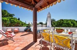 3 Bedroom Apartment with Terrace and Pool in Vilamoura