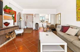 3 Bedroom Apartment with Terrace and Pool in Vilamoura