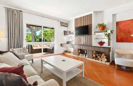 3 Bedroom Apartment with Terrace and Pool in Vilamoura