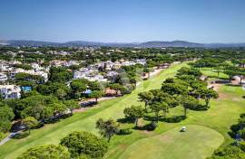 3 Bedroom Apartment with Terrace and Pool in Vilamoura