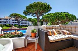 3 Bedroom Apartment with Terrace and Pool in Vilamoura