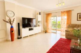 2 Bedroom Apartment with Pool for Annual Rental, Sector 5 - Vilamoura