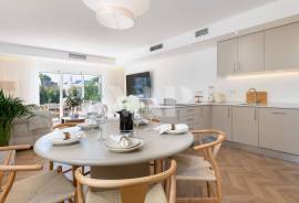 Renovated 3 Bedroom Villa with Pool, Rooftop and Private Garden in Vale do Garrão – Quinta do Lago