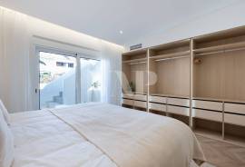 Renovated 3 Bedroom Villa with Pool, Rooftop and Private Garden in Vale do Garrão – Quinta do Lago