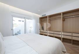 Renovated 3 Bedroom Villa with Pool, Rooftop and Private Garden in Vale do Garrão – Quinta do Lago