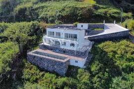 Private Retreat in Tabua – Ocean Views & Nature