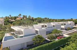 Luxury Turnkey Property with Sea Views for Sale in Praia da Luz