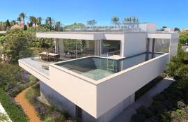 Luxury Turnkey Property with Sea Views for Sale in Praia da Luz