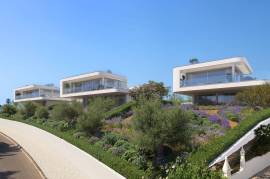 Luxury Turnkey Property with Sea Views for Sale in Praia da Luz
