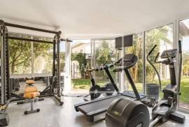 Villa with swimming pool and panoramic views, Restelo, Lisbon