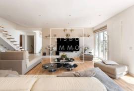 Villa with swimming pool and panoramic views, Restelo, Lisbon