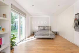 Villa with swimming pool and panoramic views, Restelo, Lisbon