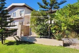 Villa with swimming pool and panoramic views, Restelo, Lisbon