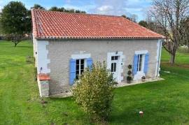 Montague Court B&B & Gites For Sale In Riberac Dordogne France