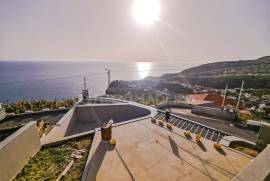 Luxury 4 Bedroom Villa in Ponta do Sol: A Haven of Elegance and Comfort