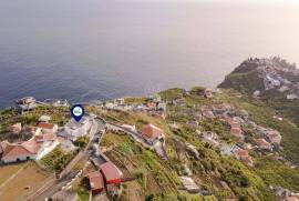Luxury 4 Bedroom Villa in Ponta do Sol: A Haven of Elegance and Comfort