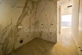 Luxury 4 Bedroom Villa in Ponta do Sol: A Haven of Elegance and Comfort