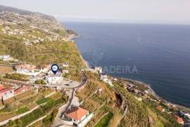 Luxury 4 Bedroom Villa in Ponta do Sol: A Haven of Elegance and Comfort