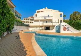 2 bedroom apartment for annual rental in a condominium with swimming pool and garage | Olhos de Água - Albufeira (Available from 01 September 2026)