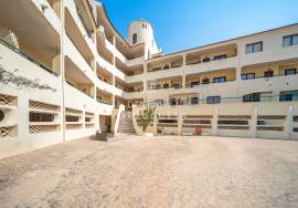 2 bedroom apartment for annual rental in a condominium with swimming pool and garage | Olhos de Água - Albufeira (Available from 01 September 2026) 2 bedroom apartment for annual rental in a condominium with swimming pool and garage | Olhos de Água - Albufeira (Available from 01 September 2026)