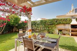 2 +1 bedroom villa for sale gated community Albufeira | Olhos de Agua 2 +1 bedroom villa for sale gated community Albufeira | Olhos de Agua