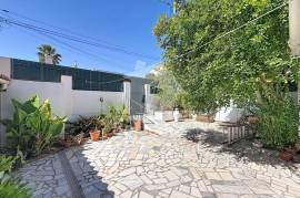 2-Bedroom Single-Storey House with Outdoor Space in Silves