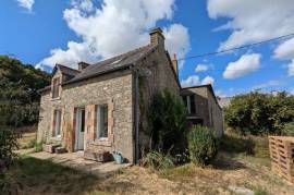 Houses for sale - 4 rooms - 58 m2 - FORGES DE LANOUEE - (56120)