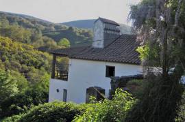Beautiful Rustic Old Farmhouse for sale near Marvao, Portugal. Beautiful Rustic Old Farmhouse for sale near Marvao, Portugal.