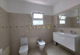 Renovated 3 bedroom villa in Lombas — Porto Santo