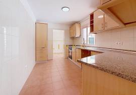 Floor of 1+1 Bedroom House Fully Recovered Floor of 1+1 Bedroom House Fully Recovered