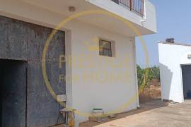 House with Garage House with Garage