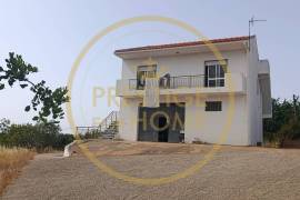 House with Garage