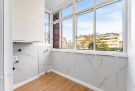 Renovated 3 Bedroom Apartment - Parque da Prelada Renovated 3 Bedroom Apartment - Parque da Prelada