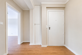 Renovated 3 Bedroom Apartment - Parque da Prelada Renovated 3 Bedroom Apartment - Parque da Prelada