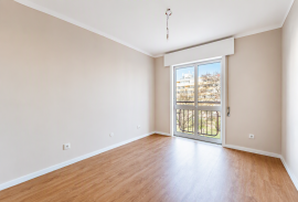 Renovated 3 Bedroom Apartment - Parque da Prelada Renovated 3 Bedroom Apartment - Parque da Prelada