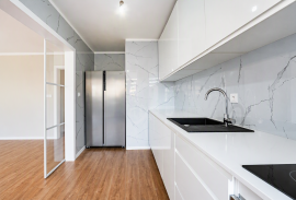 Renovated 3 Bedroom Apartment - Parque da Prelada Renovated 3 Bedroom Apartment - Parque da Prelada