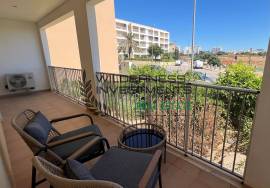 1 Bedroom Apartment with Pool near the Beach in Portimão – Temporary Rental 1 Bedroom Apartment with Pool near the Beach in Portimão – Temporary Rental
