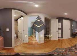 T3 and 4 bathrooms, with 2 parking 3 minute walk to Avenida Da Liberdade