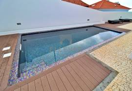 MODERN 3+2 BEDROOM VILLA IN FUNCHAL