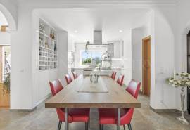 Carvoeiro – 3-bedroom villa with heated pool