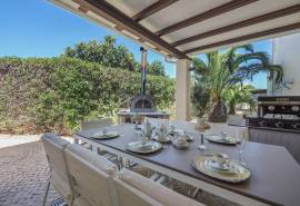 Carvoeiro – 3-bedroom villa with heated pool