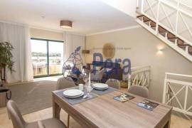 Modern fully licensed T1 duplex apartments located at a golf club near Carvoeiro