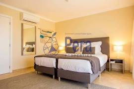 2 bedroom triplex apartment located within a golf development near Carvoeiro