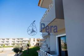 2 bedroom triplex apartment located within a golf development near Carvoeiro