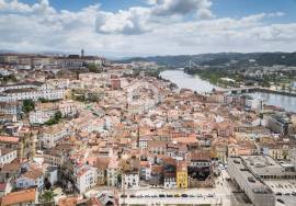 Fantastic apartment 2 bedroom new duplex in the center of the city.