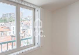 Fantastic apartment 2 bedroom new duplex in the center of the city.