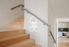 Triplex apartment fully refurbished and equipped in the center of Coimbra.